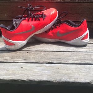 Nike Hyper chase sneakers Men’s size 8